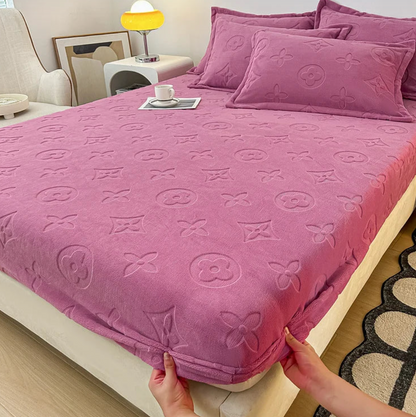 Fascean - Milk Velvet Fitted Sheet