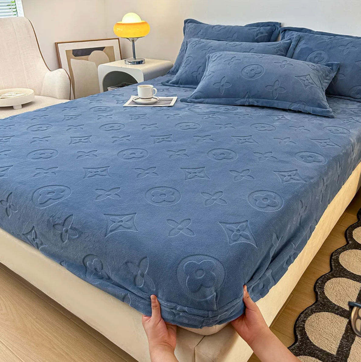 Fascean - Milk Velvet Fitted Sheet