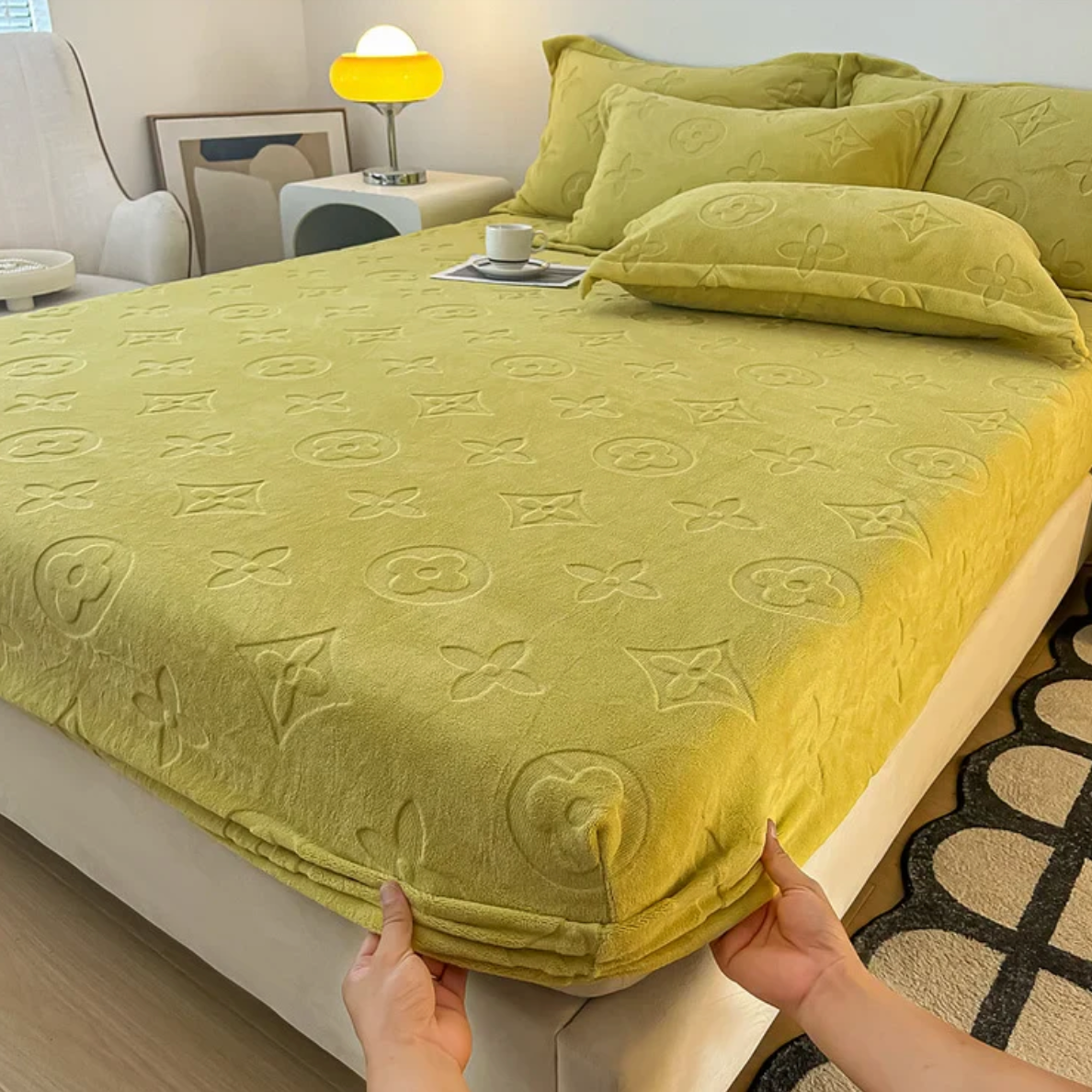 Fascean - Milk Velvet Fitted Sheet